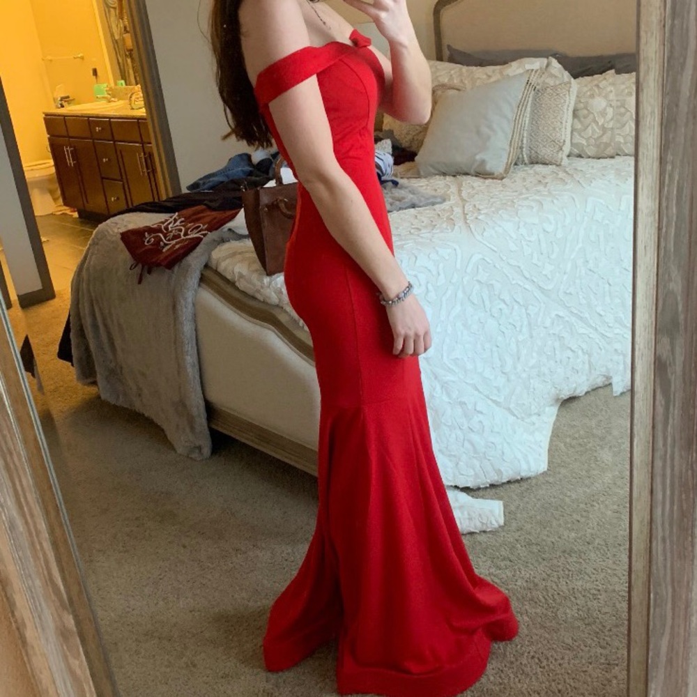 NWT formal red mermaid evening gown